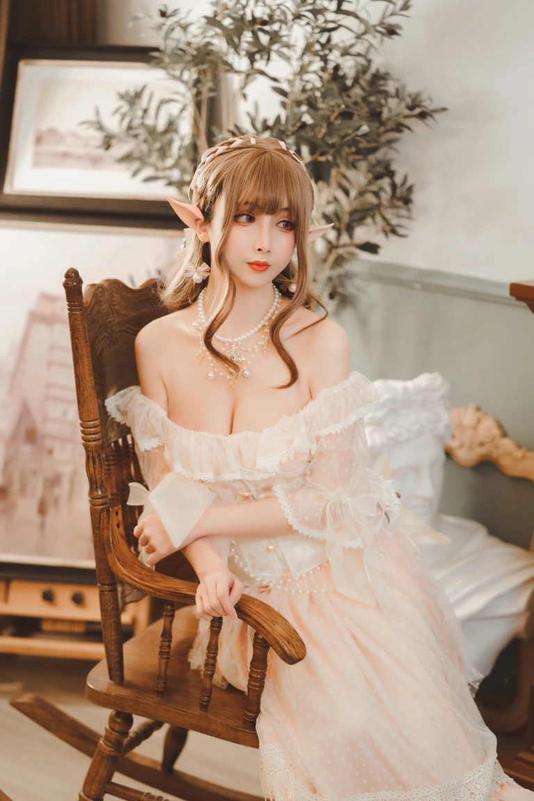 rioko凉凉子《精灵姐姐》写真图集 31P+5V｜在线预览与图包下载