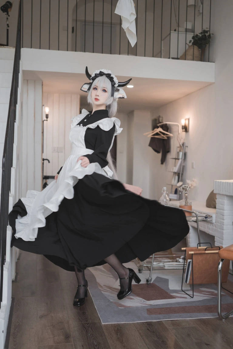 rioko凉凉子《贴心的牛奶女仆》写真图集 45P｜在线预览与图包下载