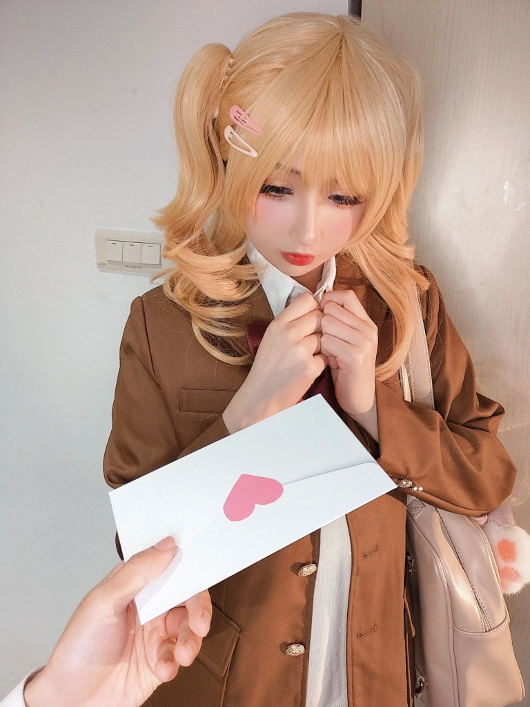 rioko凉凉子《牛头人 第二弹》写真图集 124P+12V｜在线预览与图包下载