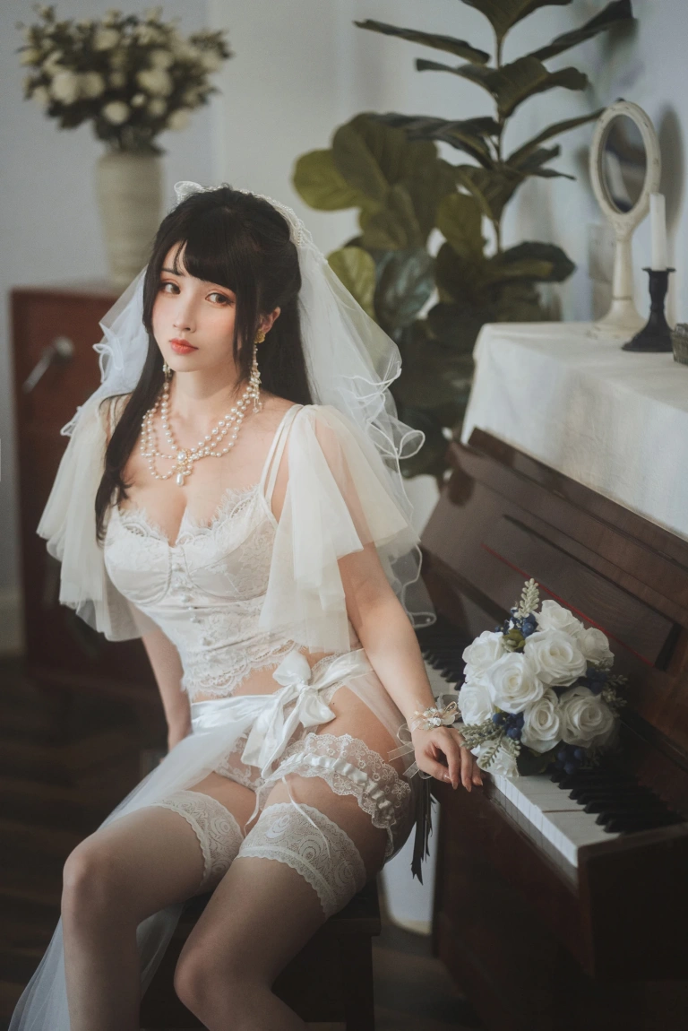 rioko凉凉子《透明婚纱》写真图集 39P｜在线预览与图包下载