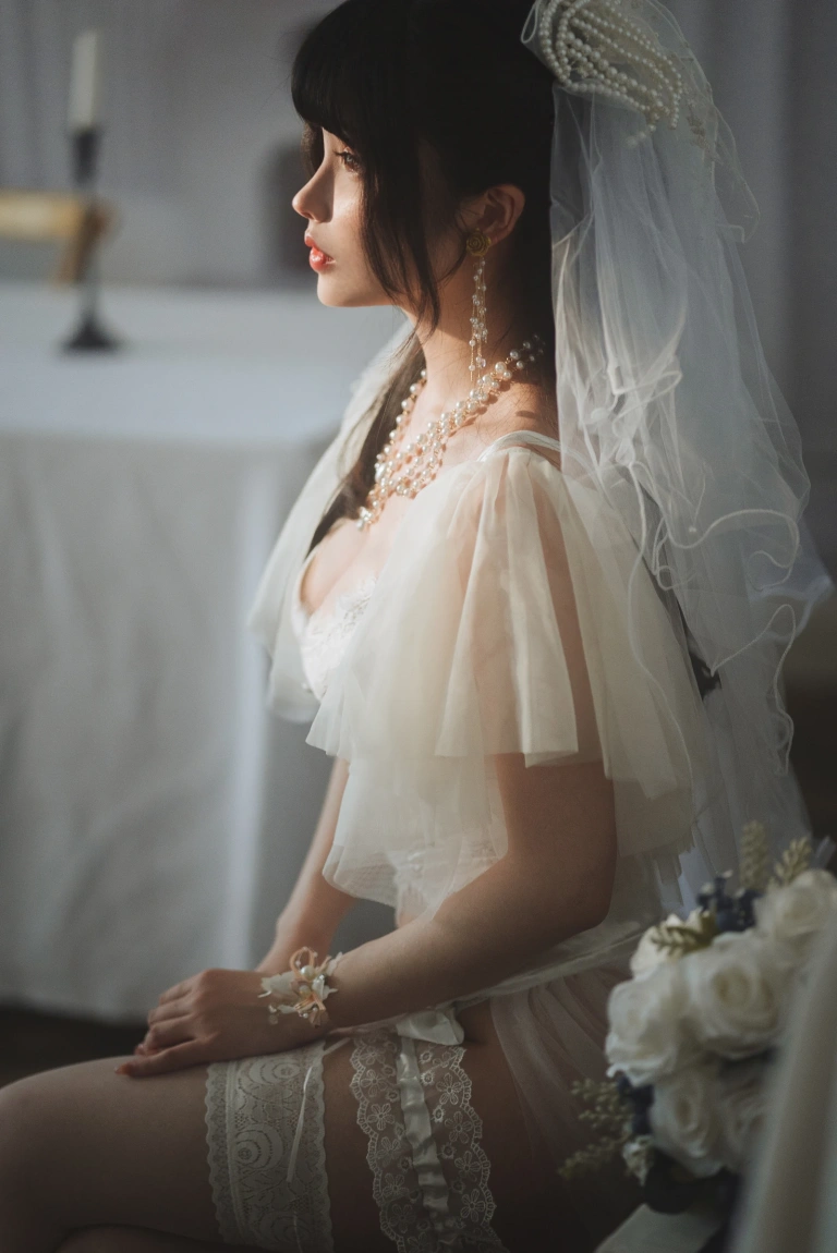 rioko凉凉子《透明婚纱》写真图集 39P｜在线预览与图包下载