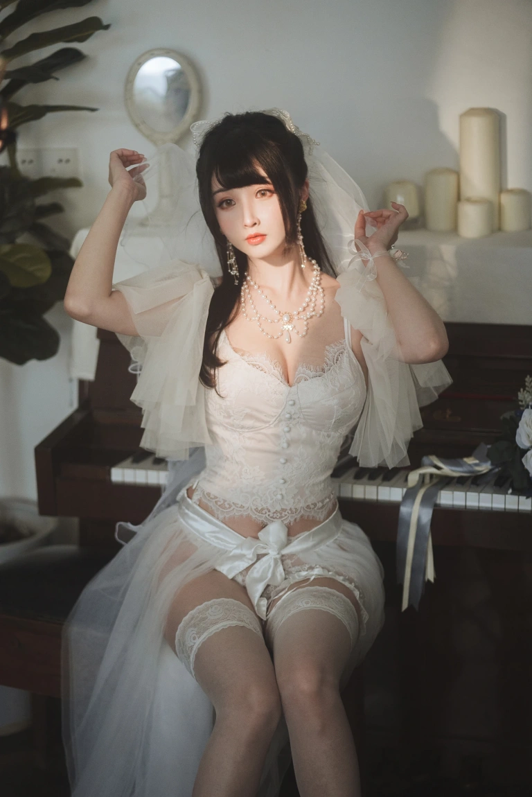 rioko凉凉子《透明婚纱》写真图集 39P｜在线预览与图包下载