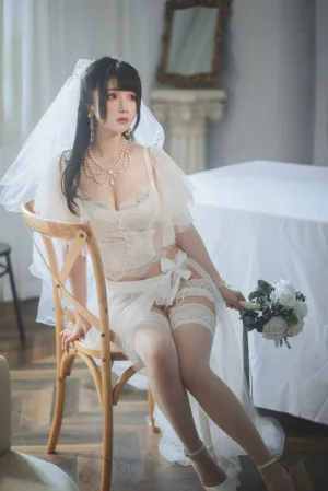 rioko凉凉子《透明婚纱》写真图集 39P｜在线预览与图包下载