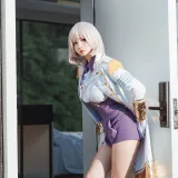 rioko凉凉子《电光机王 貉》写真图集 51P+8V｜在线预览与图包下载
