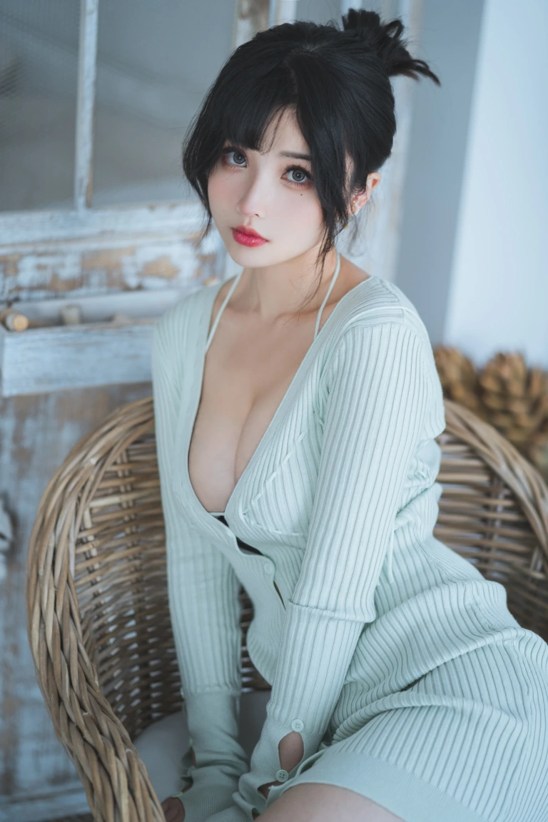 rioko凉凉子《人妻毛衣》写真图集 54P｜在线预览与图包下载