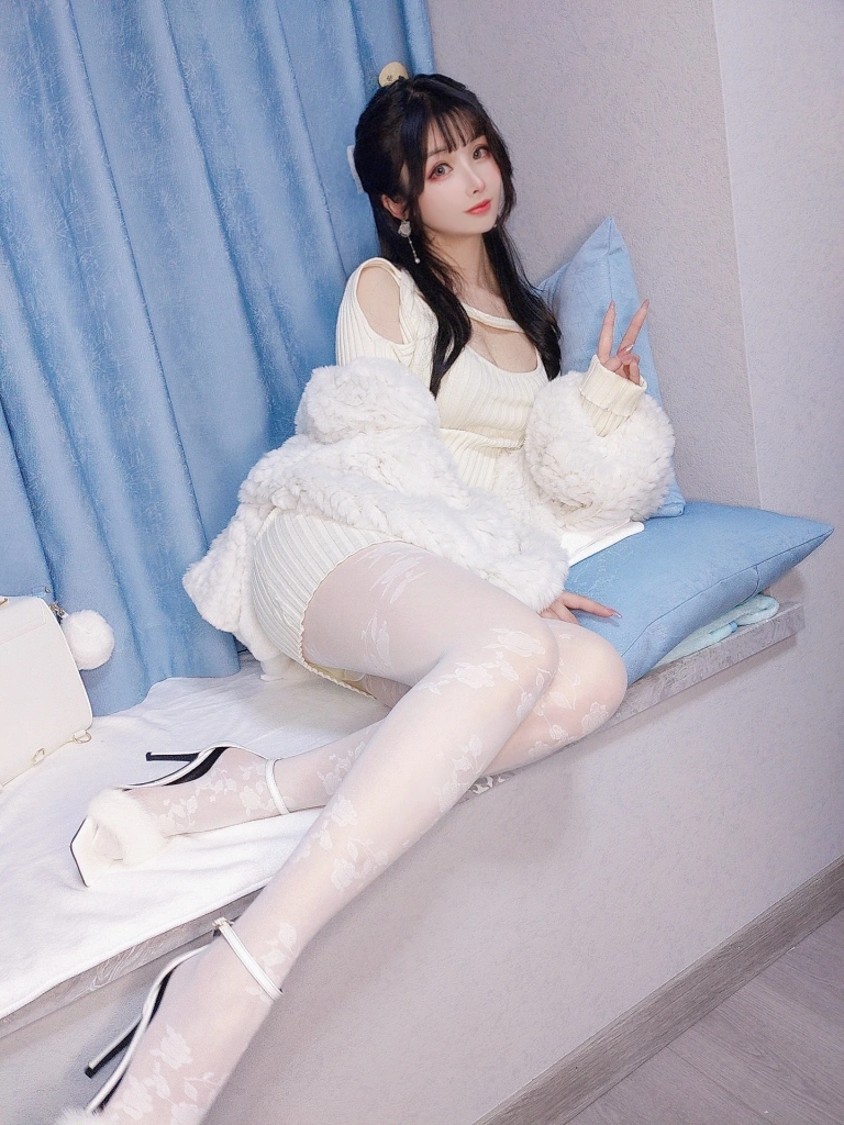 rioko凉凉子《元宵节特辑》写真图集 25P+3V｜在线预览与图包下载