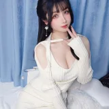 rioko凉凉子《元宵节特辑》写真图集 25P+3V｜在线预览与图包下载