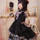 rioko凉凉子《更衣人偶坠入爱河 喜多川海梦cos+黑江雫女仆装（漫展+game）》写真图集 108P+6V｜在线预览与图包下载