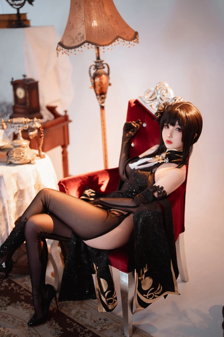 rioko凉凉子《黑白镇海双人（&面饼仙儿）》写真图集 35P+1V｜在线预览与图包下载