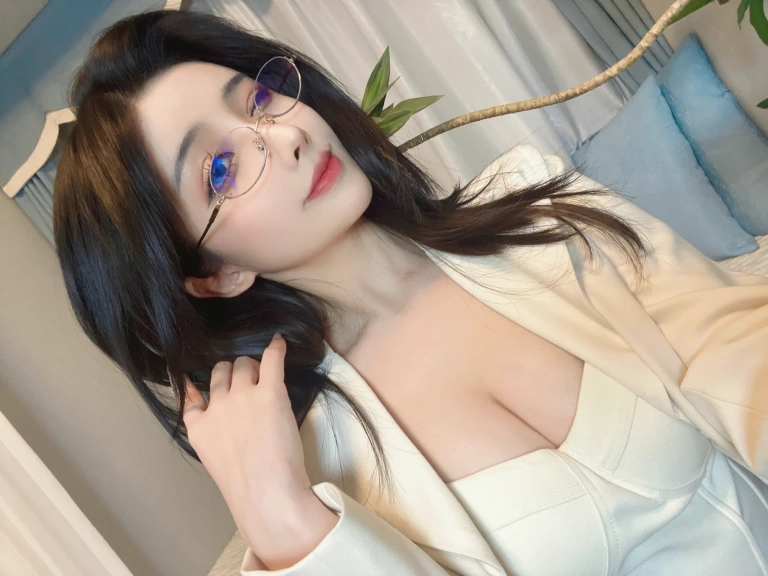 rioko凉凉子《和女上司的七夕》写真图集 30P+10V｜在线预览与图包下载