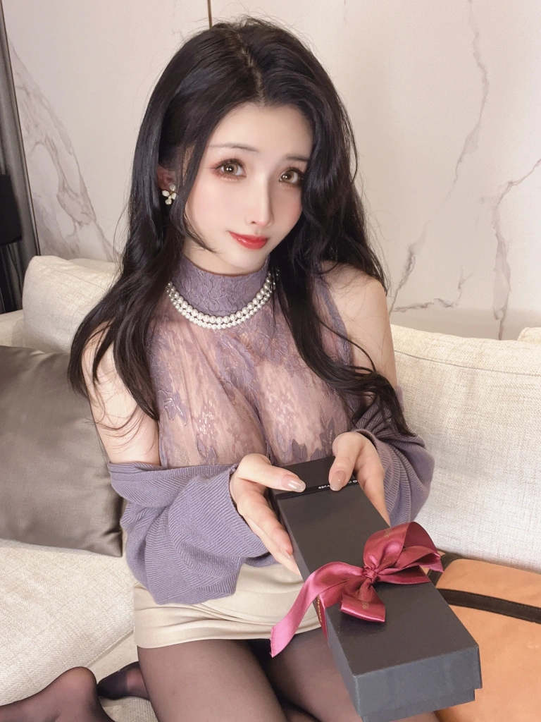rioko凉凉子《情人节巧克力》写真图集 40P+25V｜在线预览与图包下载