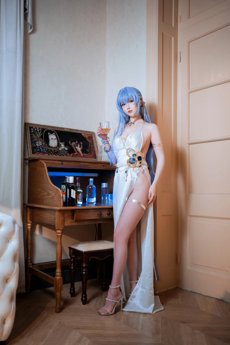 rioko凉凉子《海伦礼服》写真图集 48P+14V｜在线预览与图包下载