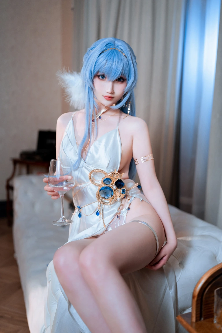 rioko凉凉子《海伦礼服》写真图集 48P+14V｜在线预览与图包下载