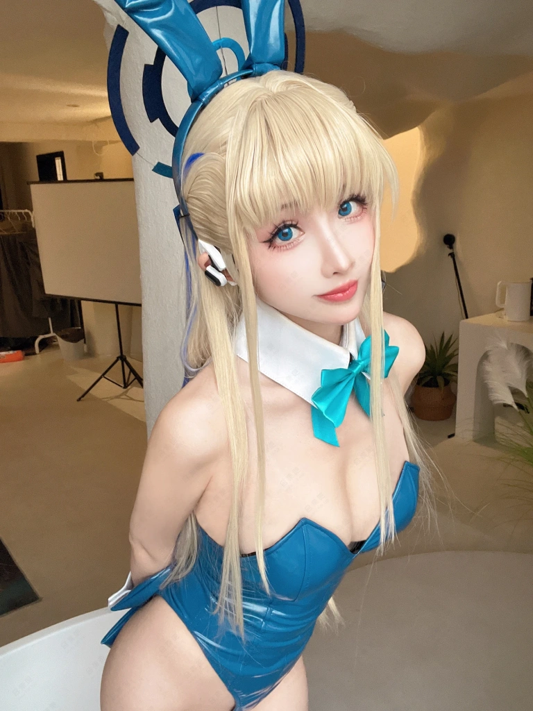 rioko凉凉子《碧蓝档案 TOKI兔兔》写真图集 43P+10V｜在线预览与图包下载
