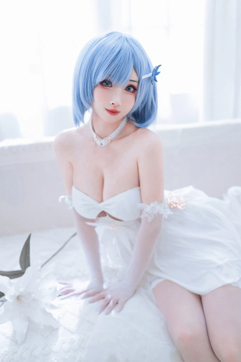 rioko凉凉子《恰巴耶夫礼服》写真图集 42P+11V｜在线预览与图包下载