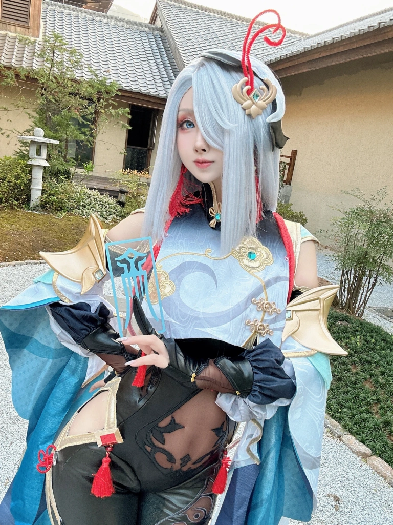 rioko凉凉子《有点那个的申鹤》写真图集 35P+11V｜在线预览与图包下载