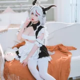 rioko凉凉子《妄想航线 港区的龙女仆》写真图集 30P｜在线预览与图包下载