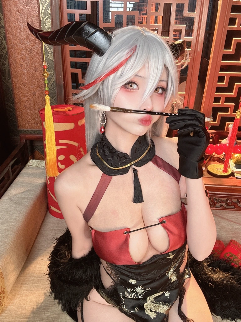 rioko凉凉子《龙年龙图》写真图集 20P+1V｜在线预览与图包下载