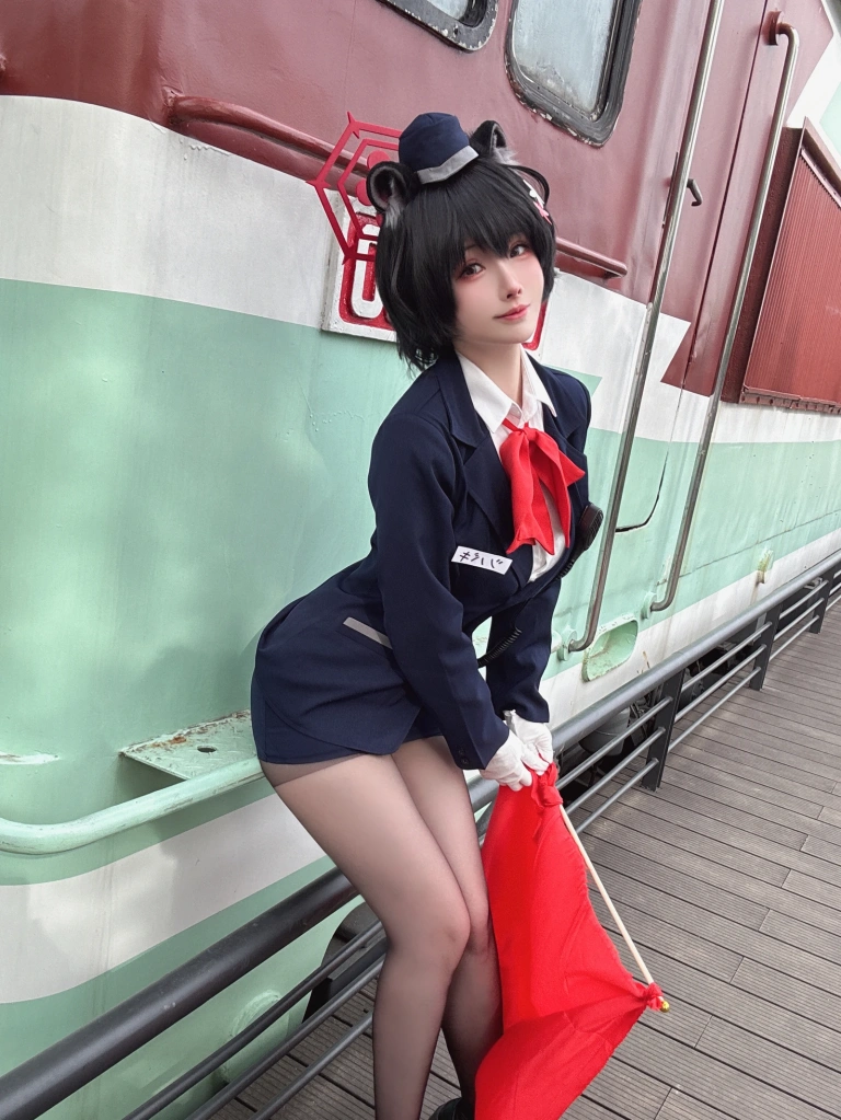 rioko凉凉子《蔚蓝档案椿导游》写真图集 62P+12V｜在线预览与图包下载