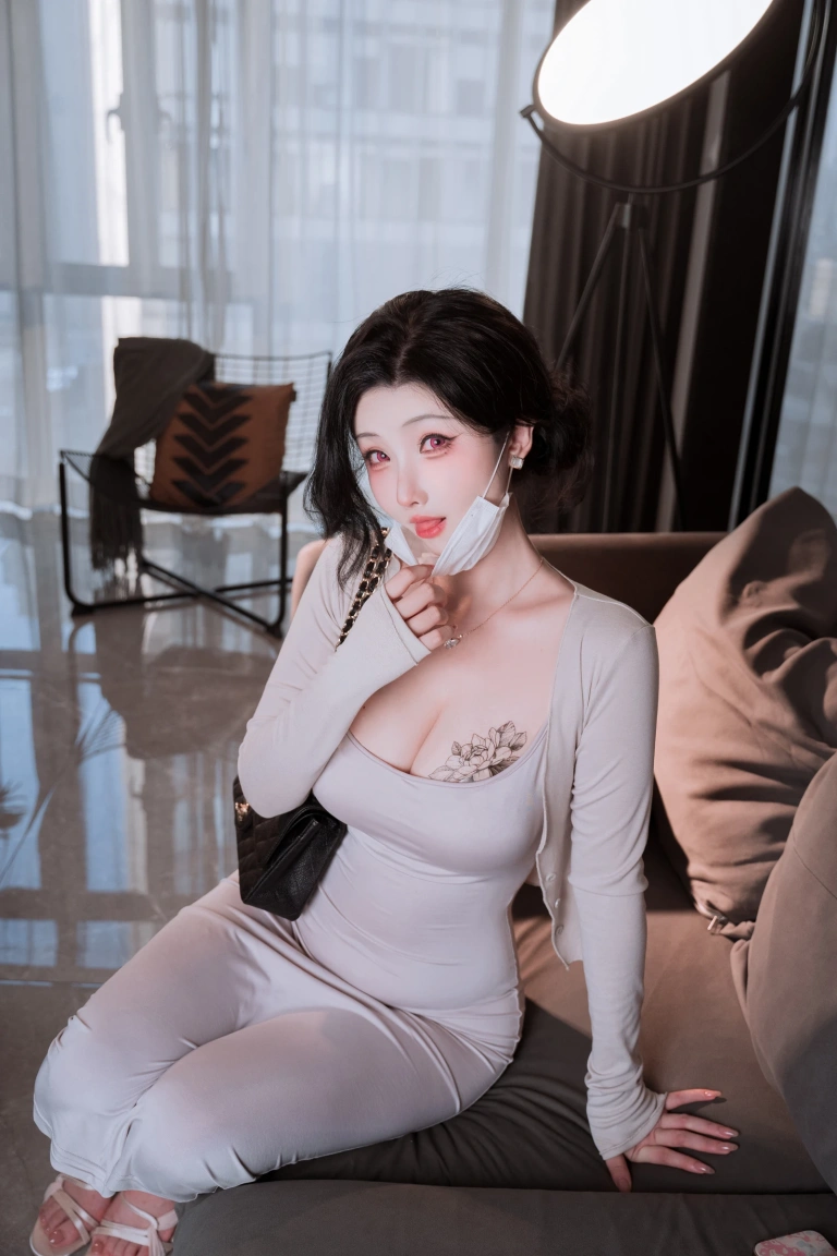 rioko凉凉子《KPring妈咪原创设计 邻居家的大姐姐》写真图集 60P+11V｜在线预览与图包下载