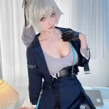 rioko凉凉子《布洛妮娅OL 大鸭鸭》写真图集 50P+12V｜在线预览与图包下载