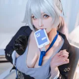 rioko凉凉子《布洛妮娅OL 大鸭鸭》写真图集 50P+12V｜在线预览与图包下载