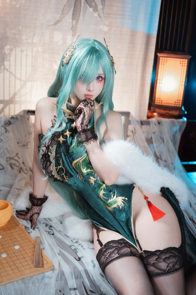 rioko凉凉子《碧蓝航线 莫斯科》写真图集 30P｜在线预览与图包下载
