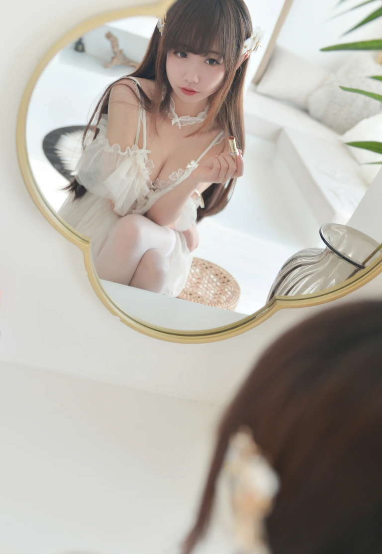 雪琪SAMA《精灵》写真图集 50P+1V｜在线预览与图包下载