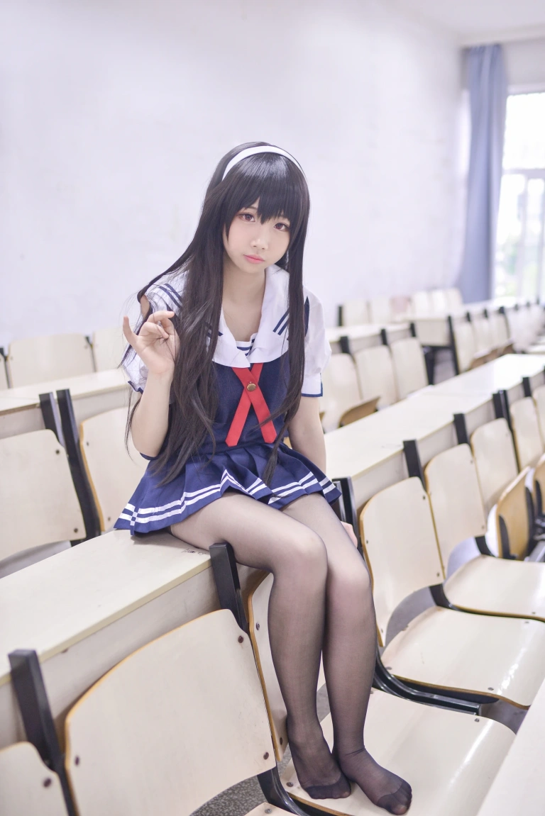 雪琪SAMA《路人女主的养成方法 霞之丘诗羽》写真图集 24P｜在线预览与图包下载