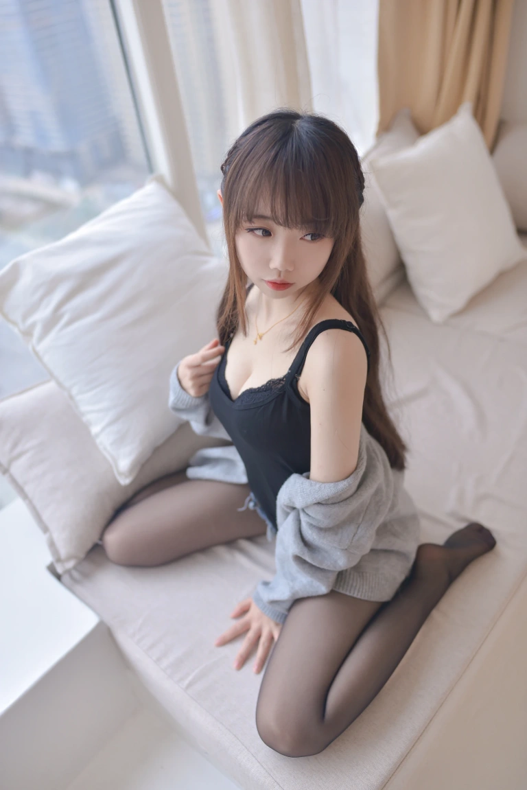 雪琪SAMA《牛仔黑丝大姐姐》写真图集 51P｜在线预览与图包下载