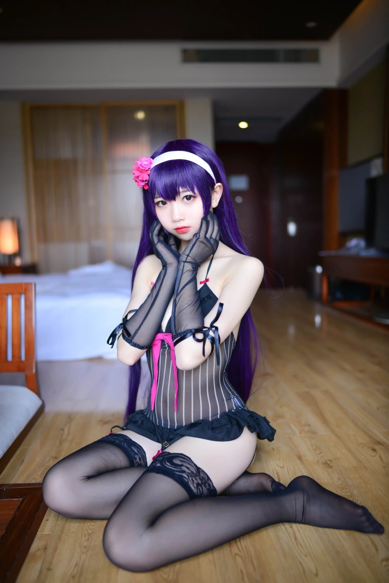 雪琪SAMA《霞之丘诗羽内衣》写真图集 17P｜在线预览与图包下载