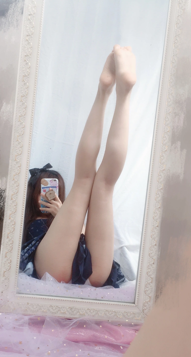 雪琪SAMA《自拍足控》写真图集 15P+4V｜在线预览与图包下载