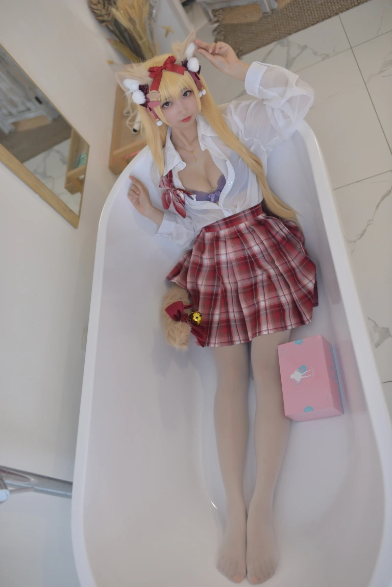 雪琪SAMA《千岛酱猫耳》写真图集 35P｜在线预览与图包下载