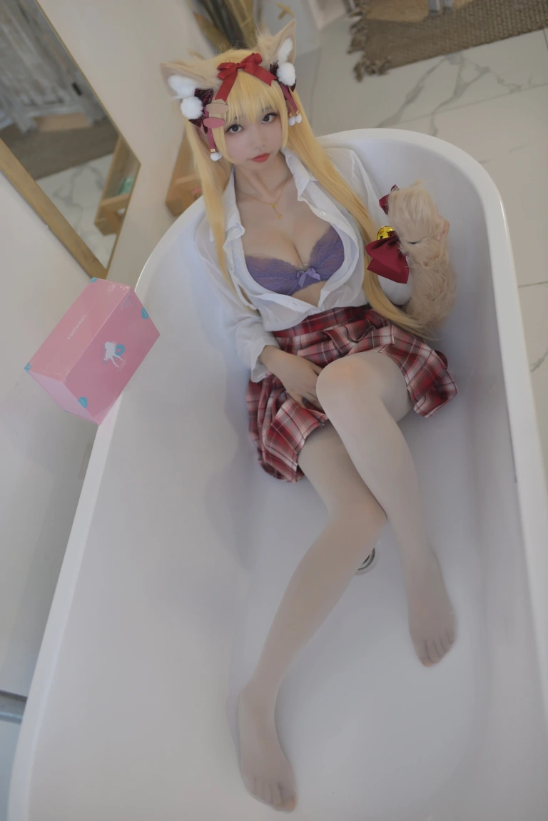 雪琪SAMA《千岛酱猫耳》写真图集 35P｜在线预览与图包下载