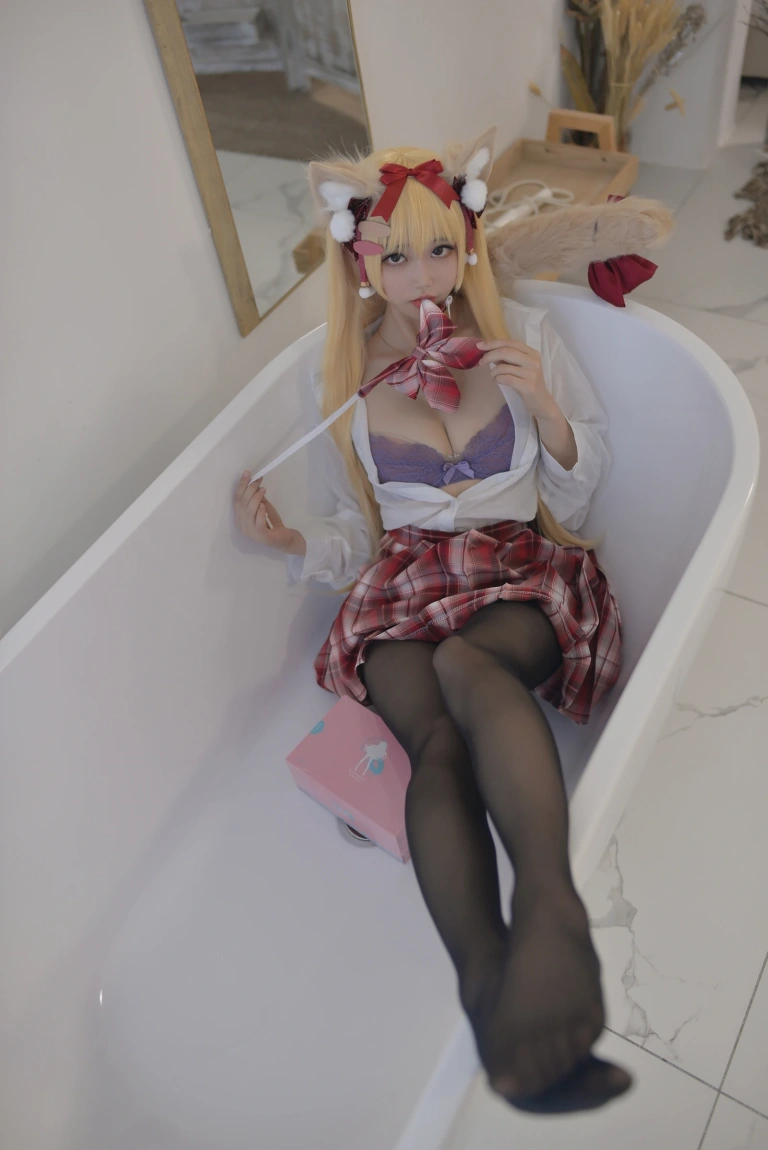雪琪SAMA《千岛酱猫耳》写真图集 35P｜在线预览与图包下载