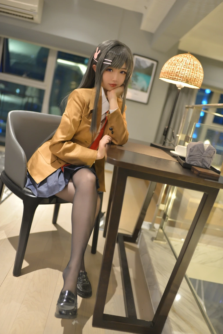雪琪SAMA《麻衣制服兔女郎》写真图集 58P｜在线预览与图包下载