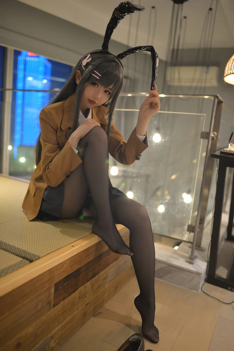 雪琪SAMA《麻衣制服兔女郎》写真图集 58P｜在线预览与图包下载