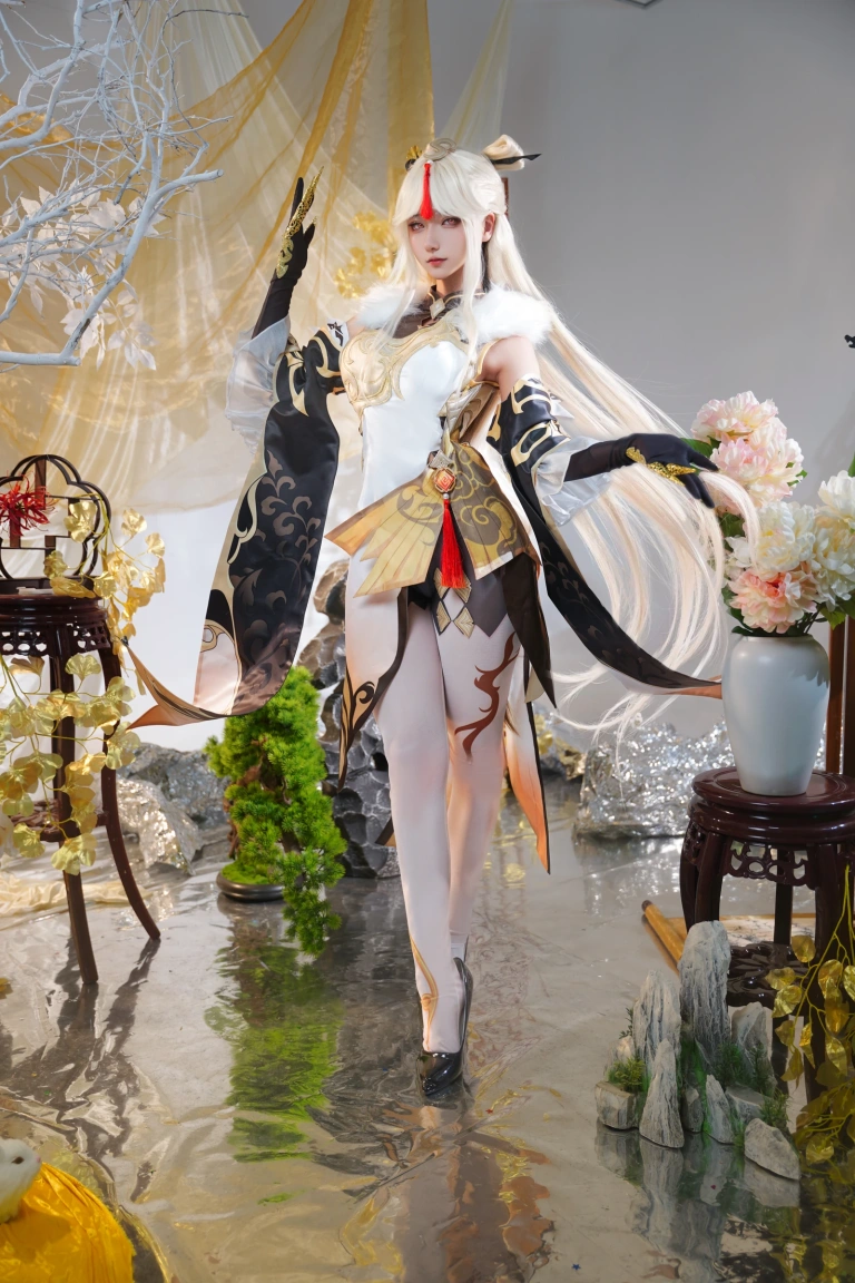 Seya-狮砸《原神 凝光》写真图集 9P｜在线预览与图包下载