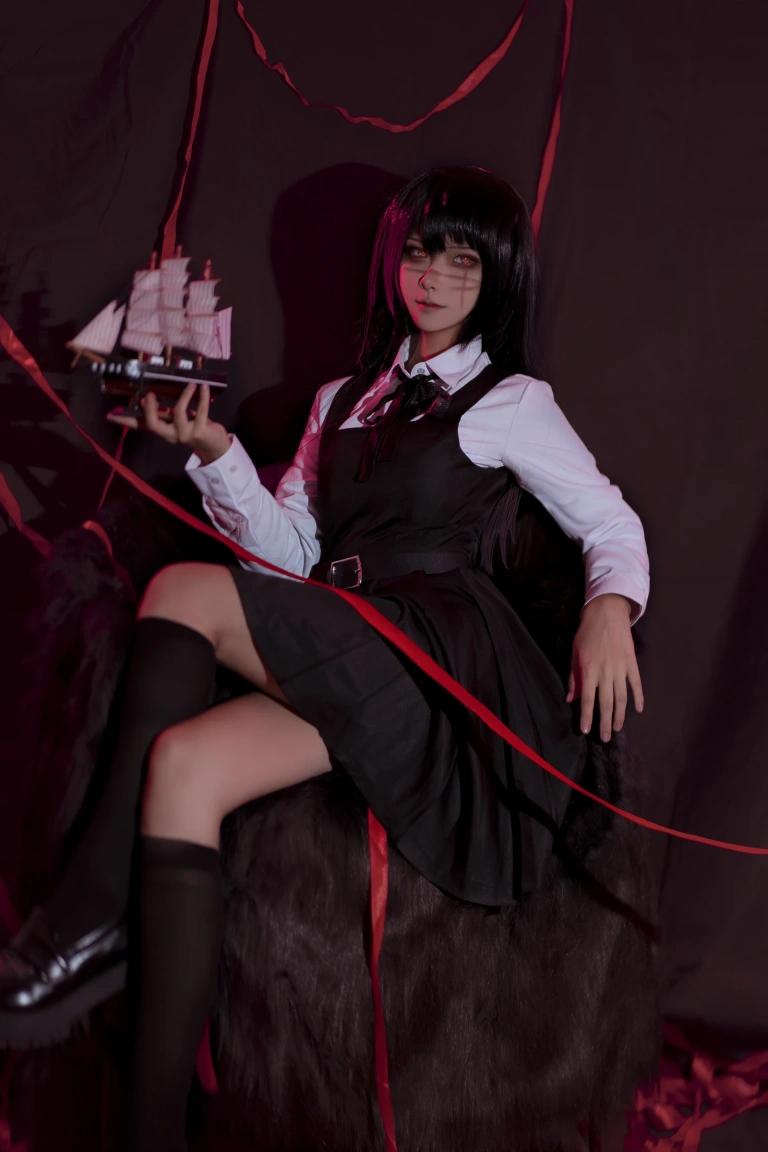 Seya-狮砸《链锯人 三鹰朝》写真图集 8P｜在线预览与图包下载