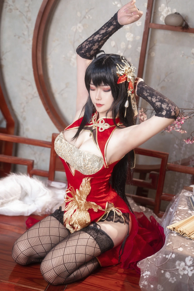Seya-狮砸《碧蓝航线 大凤旗袍》写真图集 14P｜在线预览与图包下载