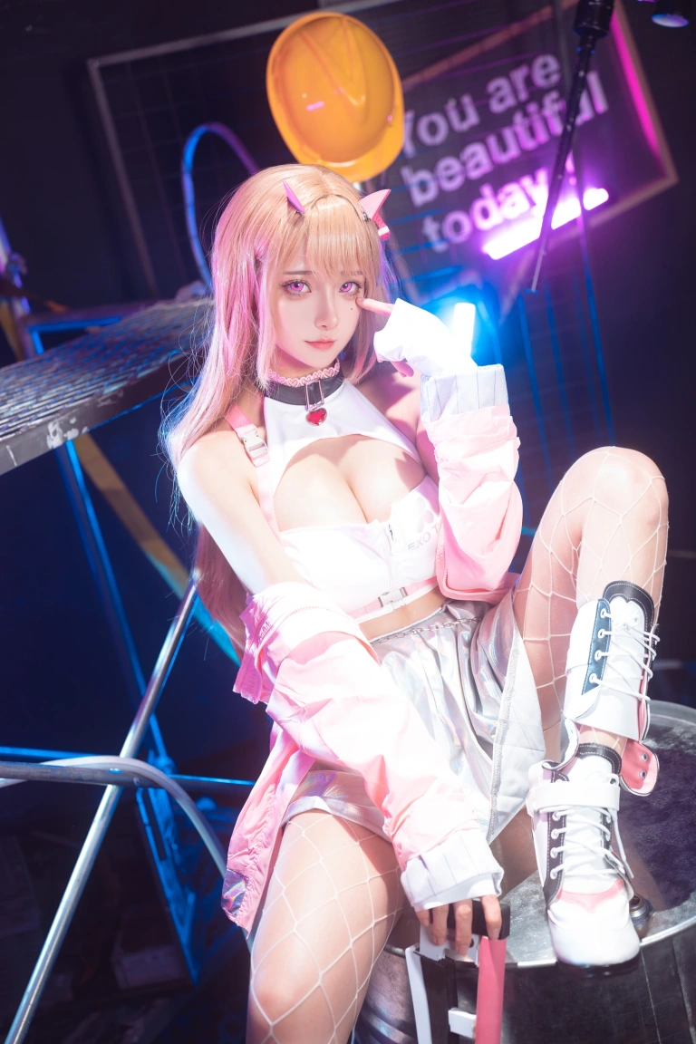Seya-狮砸《Nikke 毒蛇原皮》写真图集 12P｜在线预览与图包下载