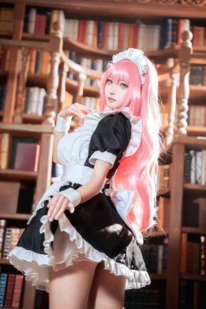 Seya-狮砸《孤独摇滚 波奇酱女仆》写真图集 14P｜在线预览与图包下载