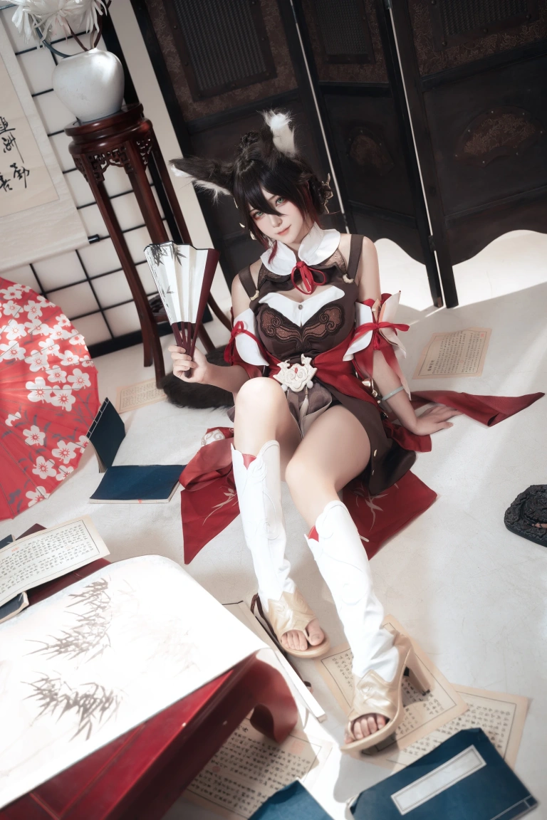Seya-狮砸《崩坏·星穹铁道 停云》写真图集 12P｜在线预览与图包下载