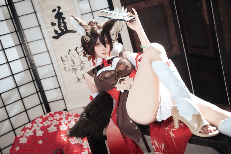 Seya-狮砸《崩坏·星穹铁道 停云》写真图集 12P｜在线预览与图包下载