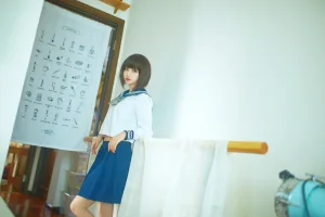 Shika小鹿鹿《短发JK》写真图集 11P｜在线预览与图包下载