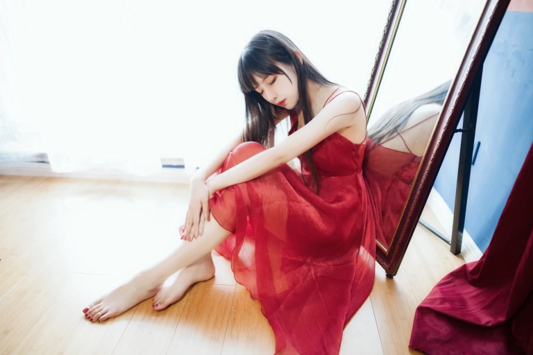 Shika小鹿鹿《Rose》写真图集 8P｜在线预览与图包下载