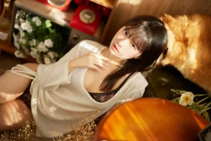 Shika小鹿鹿《鹳鸟踟蹰》写真图集 40P｜在线预览与图包下载