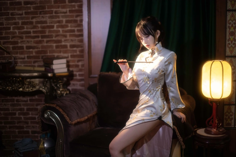 Shika小鹿鹿《中秋旗袍》写真图集 12P｜在线预览与图包下载