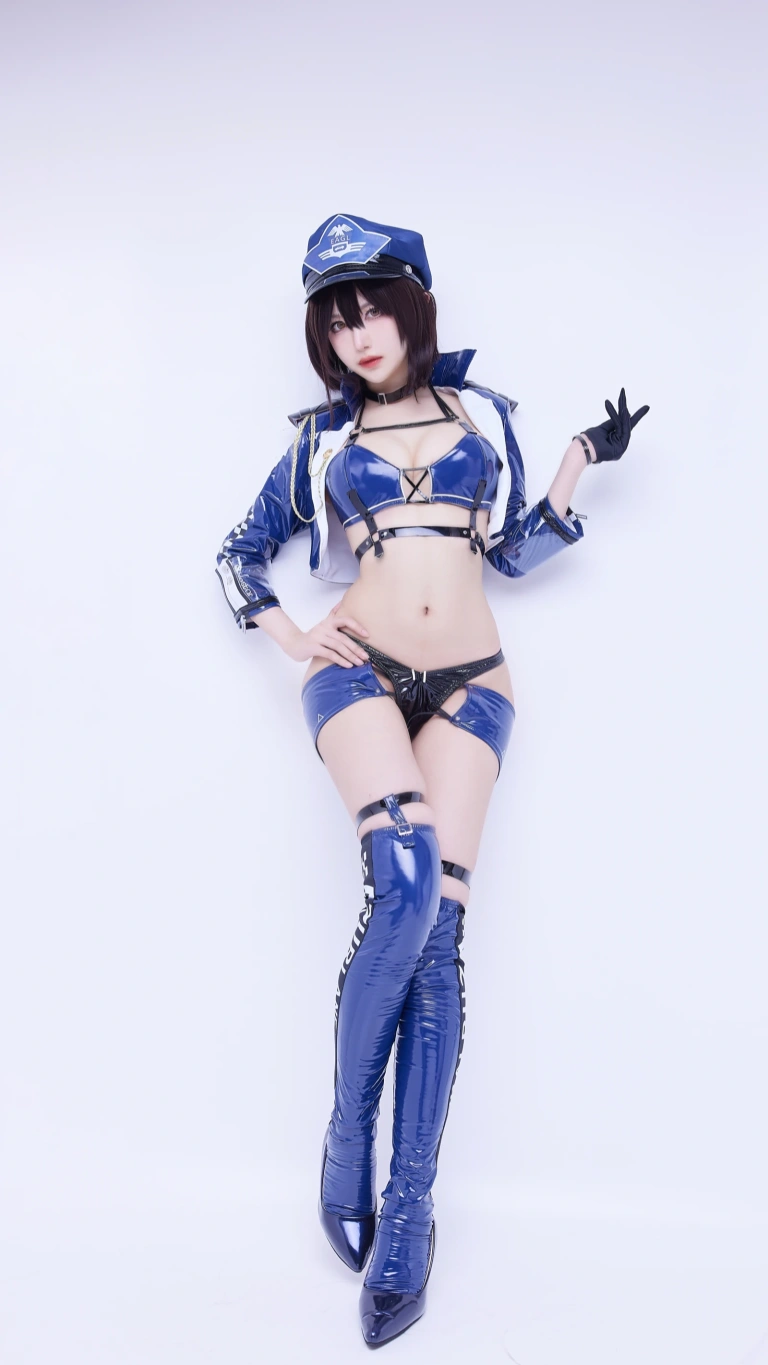 Shika小鹿鹿《碧蓝航线 巴尔的摩赛车服》写真图集 9P｜在线预览与图包下载