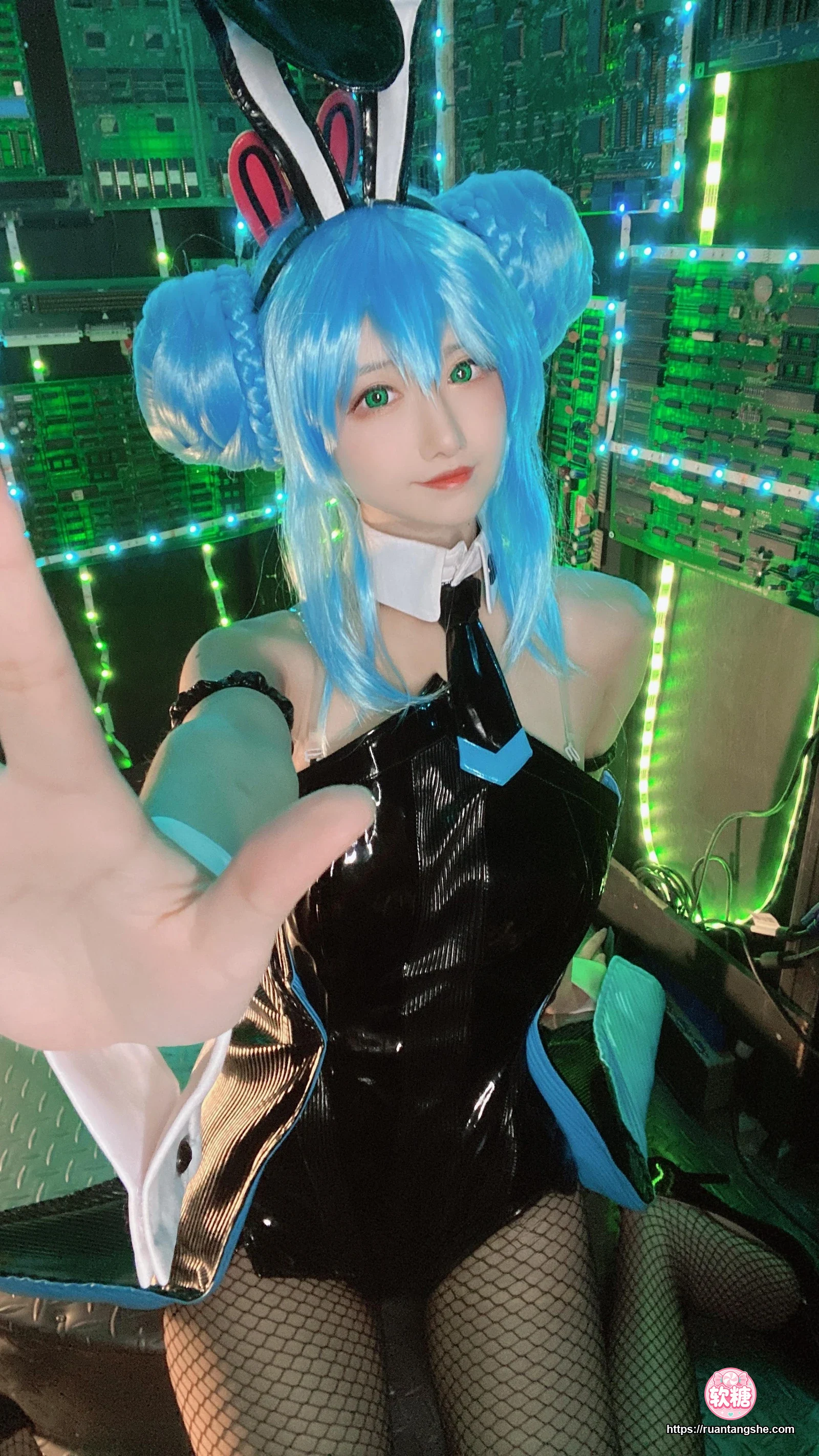 Shika小鹿鹿 Shika小鹿鹿 NO.122 - 莎拉自拍集